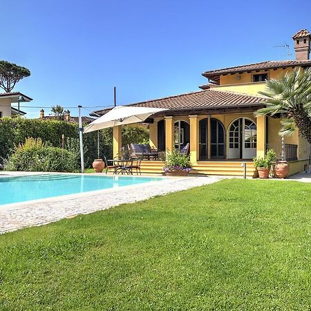 Relais Di Alice- Adults Only Panzió Forte dei Marmi Kültér fotó