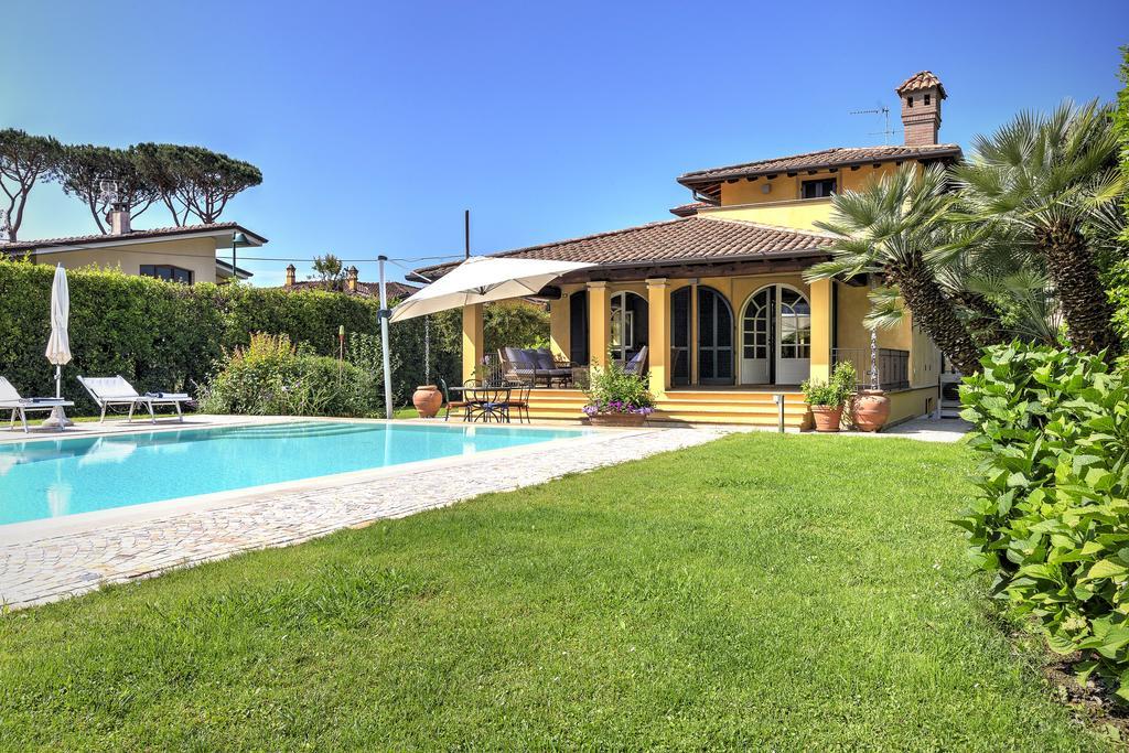 Relais Di Alice- Adults Only Panzió Forte dei Marmi Kültér fotó