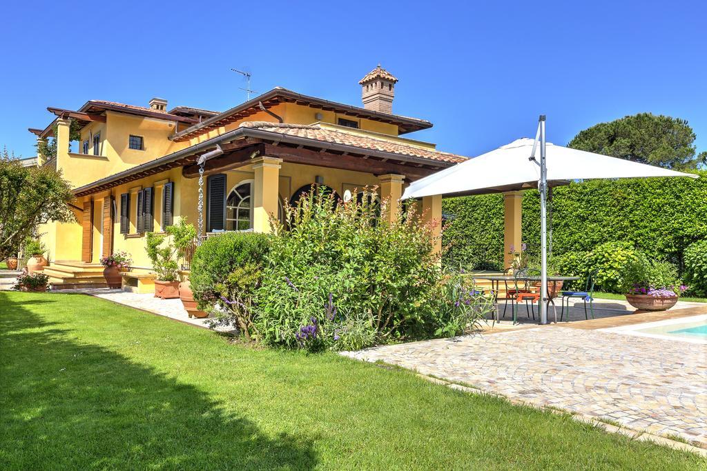 Relais Di Alice- Adults Only Panzió Forte dei Marmi Kültér fotó